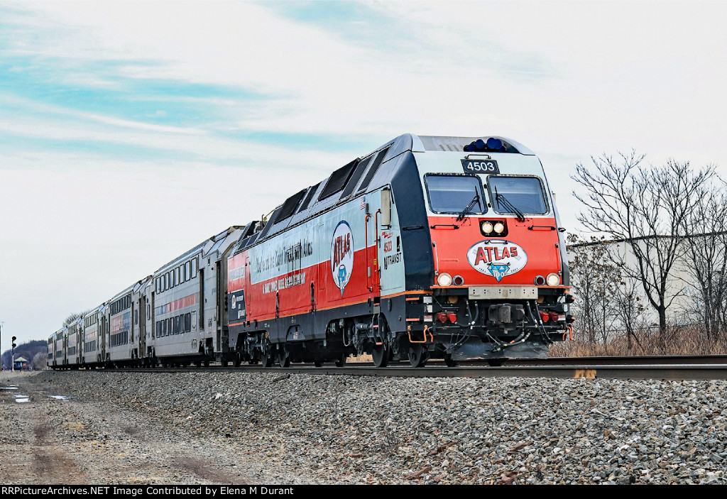 NJT 4503 on train 5517